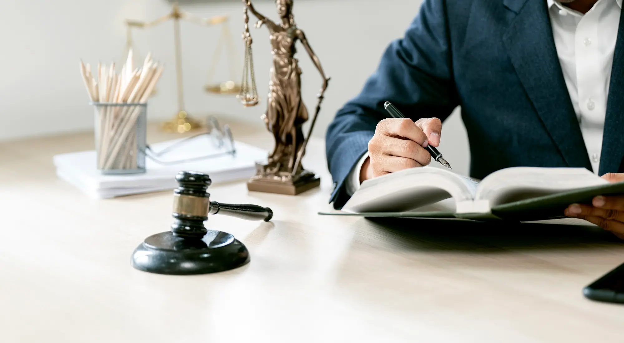 법무법인 대륜의 사무장약국 혐의 조력 사항